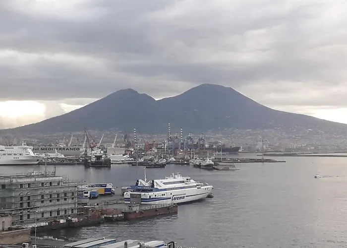 Molo 33 Napoli